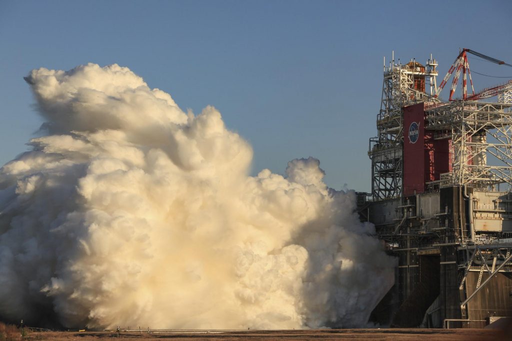 SLS ocket core stage comes alive during the Green Run hot fire test