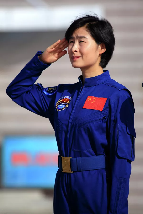 Первая женщина-космонавт Китая Лю Ян 