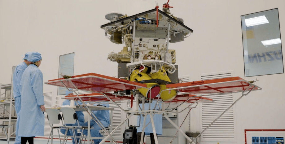 Сколько потратили на создание спутника 