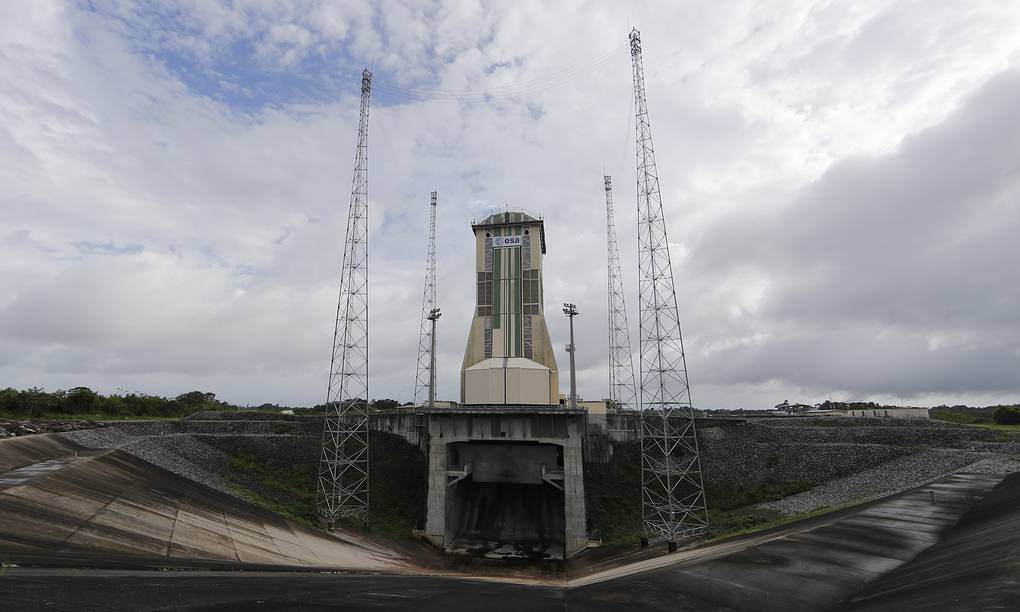 Мобильная башня обслуживания  для ракеты-носителя