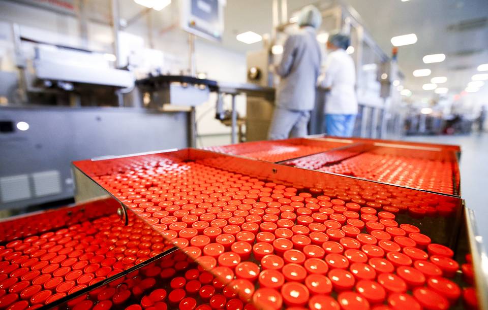 Минздрав зарегистрировал вакцину от коронавируса