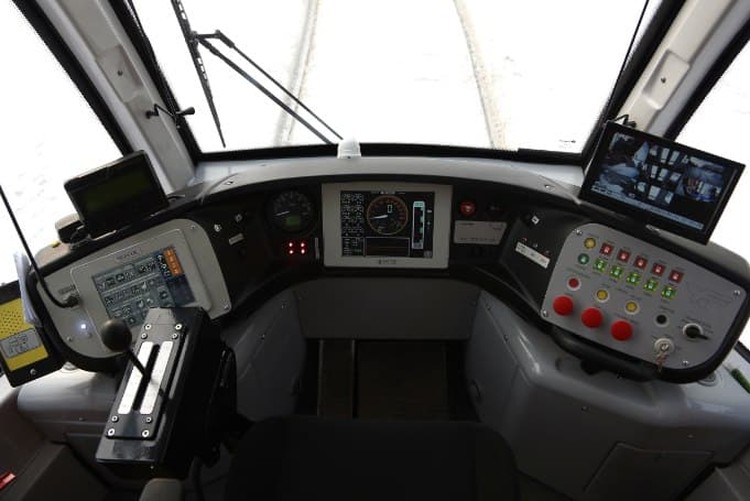 Место вагоновожатого. Фото: gubernator74.ru