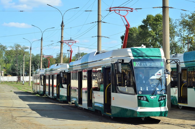 Десять новых трамваев производства УКВЗ уже в работе. До конца года поступит еще двадцать. height=100% width=100%