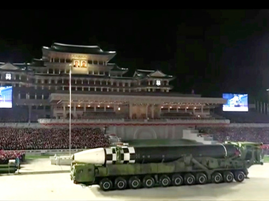 Аналитики впечатлены продемонстрированным в Пхеньяне вооружением