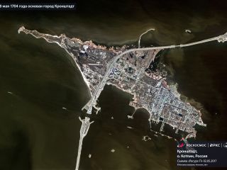 18 мая 1704 г. — основан Кронштадт