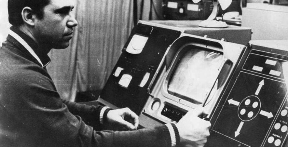 Вячеслав Довгань - водитель Лунохода