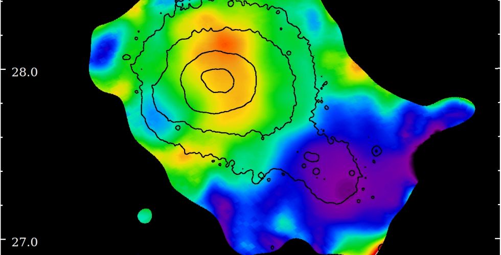 Карта температур электронов (взвешенная с плотностью газа), полученная из отношения изображения в микроволновом диапазоне, полученном спутником Planck (ESA) на основе эффекта Сюняева-Зельдовича, к изображению скопления Кома в рентгеновском диапазоне