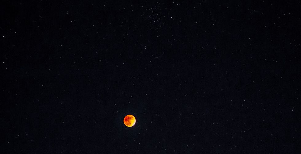 Лунное затмение на космодроме Восточный
