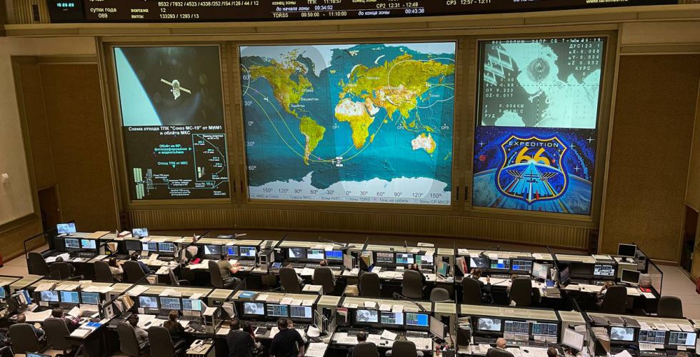 Центр управления полетами ЦНИИмаш во время расстыковки