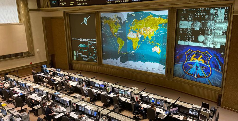 Центр управления полетами ЦНИИмаш во время расстыковки