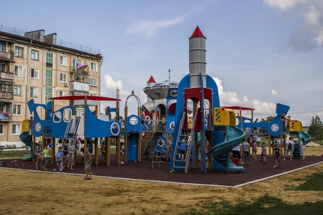 В Циолковском поставили игровой комплекс с уменьшенными копиями ракеты «Ангара»