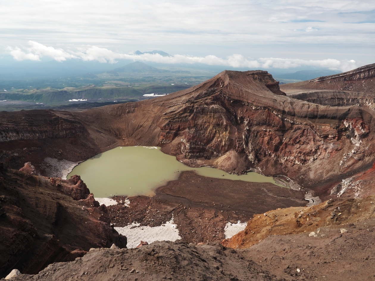 Вулкан Горелый
