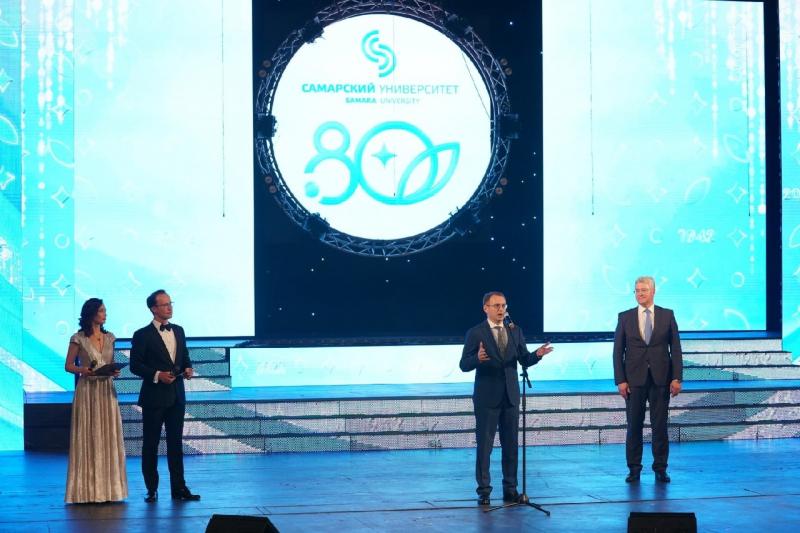 Космос для жизни: Самарский университет поздравили представители ведущих госкорпораций России