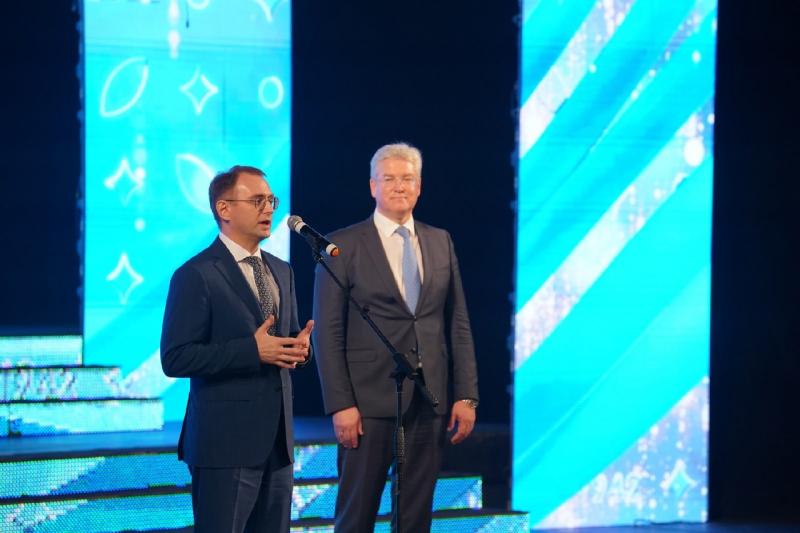 Космос для жизни: Самарский университет поздравили представители ведущих госкорпораций России