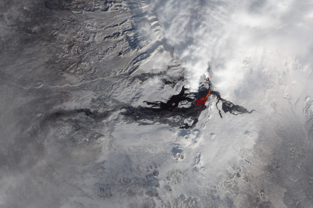 Трещинное извержениt вулкана Толбачик (Камчатка),14.01.2013 г.