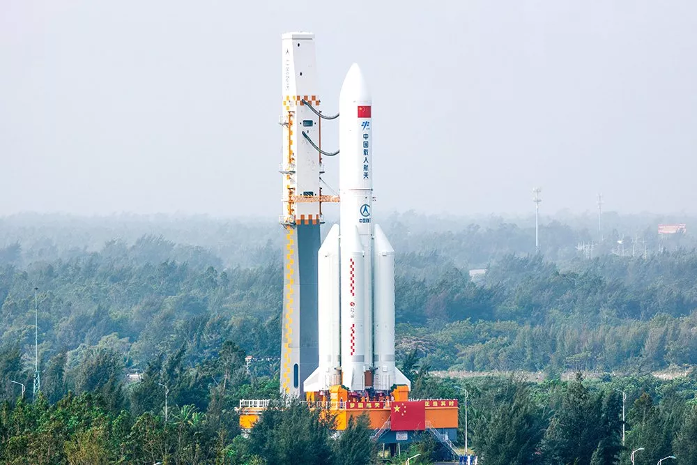 Стартовавшая 31 октября китайская ракета-носитель height=100%