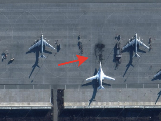 Опубликованы спутниковые снимки последствий взрыва на аэродроме