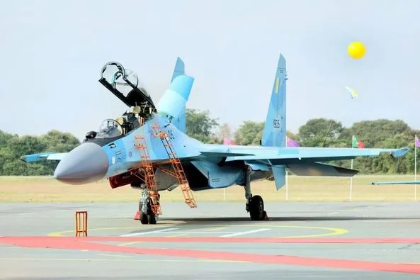 Su30