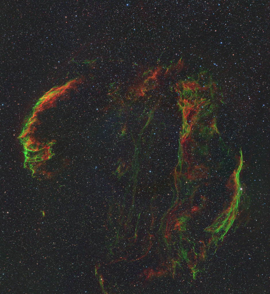 Veil nebula. Supernova remnant in Cygni. OIIIHaB composition
