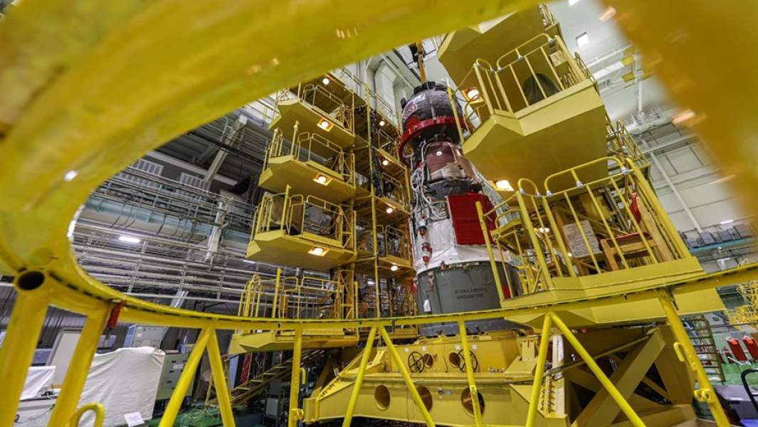 Корабль «Союз МС-23» во время подготовки к полету