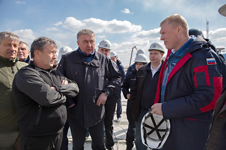 Новый гендиректор ЦЭНКИ посетил космодром Восточный / Новый гендиректор&nbsp;ЦЭНКИ Николай Нестерчук посетил космодром Восточный и город Циолковский. Глава предприятия Роскосмоса познакомился с руководителями подразделений космодрома, обсудил проблемные вопросы и план работ на ближайшее время.
