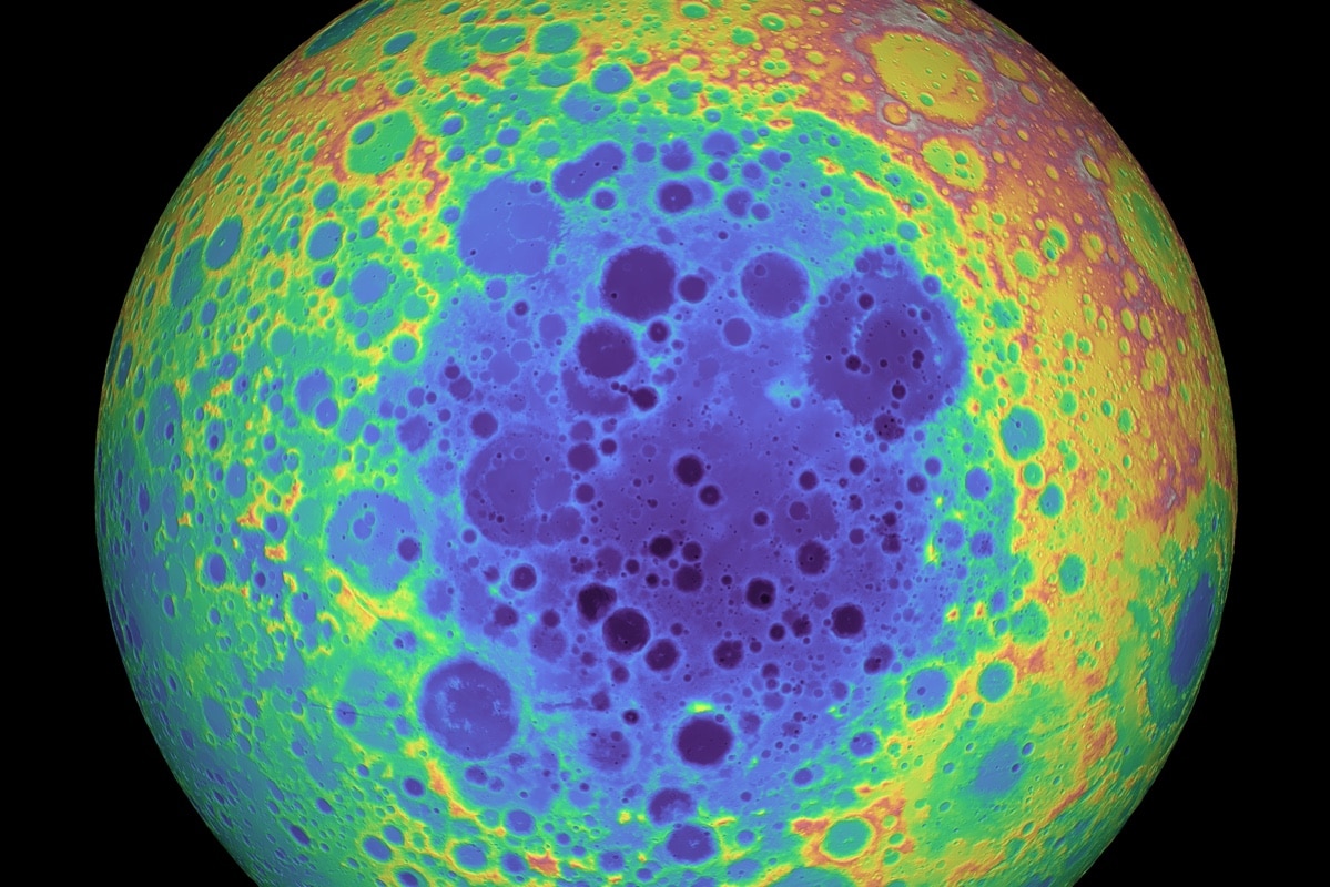 Топография обратной стороны Луны / ©NASA, GSFC, University of Arizona