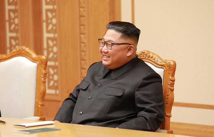 Ким Чен Ын проинспектировал подготовку к запуску первого военного спутника КНДР