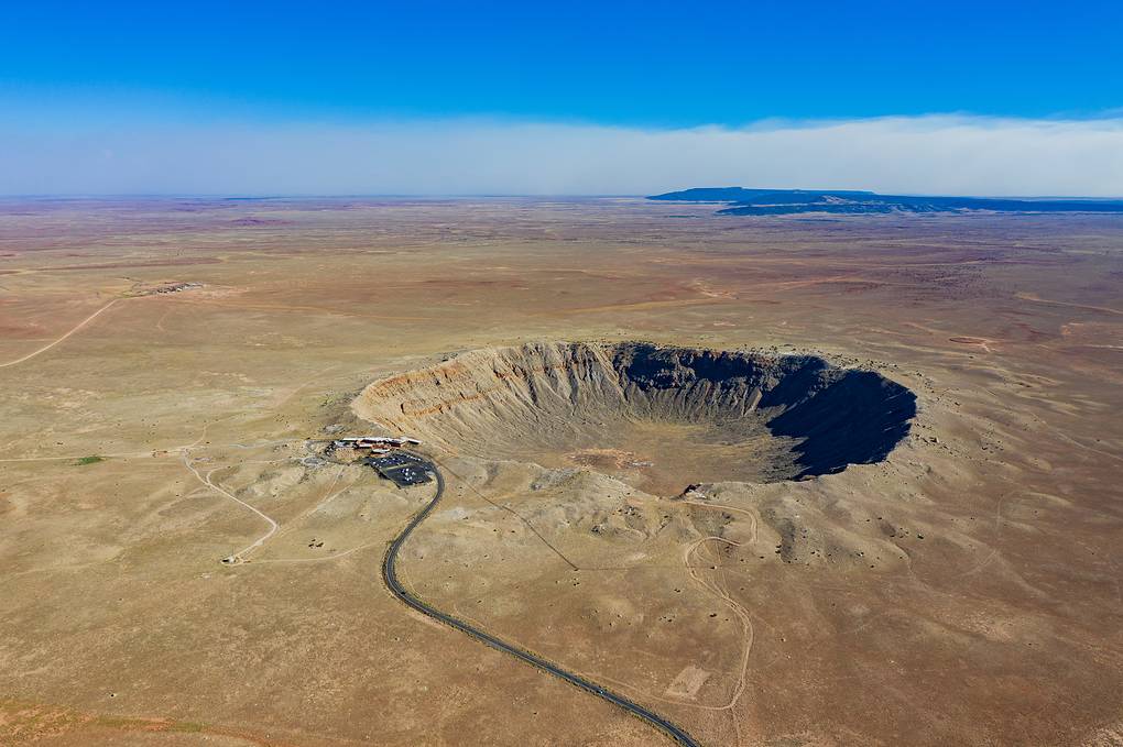 Метеоритный кратер в Аризонской пустыне Kit Leong/Shutterstock/FOTODOM