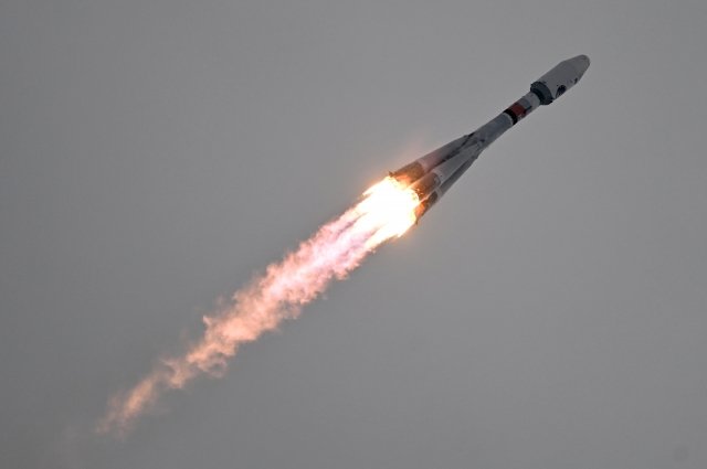Запуск ракеты-носителя «Союз-2.1б» с разгонным блоком «Фрегат» и автоматической станцией «Луна-25» с космодрома Восточный.