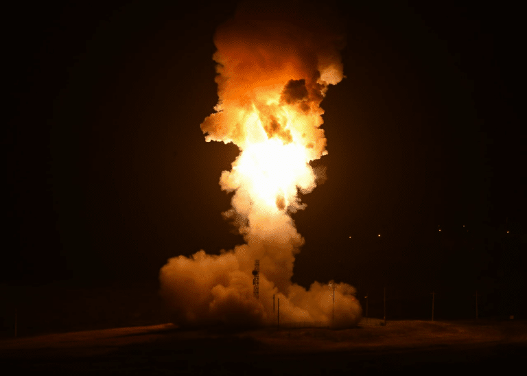 Испытательный запуск МБР Minuteman III /  ©  U.S. Air Force