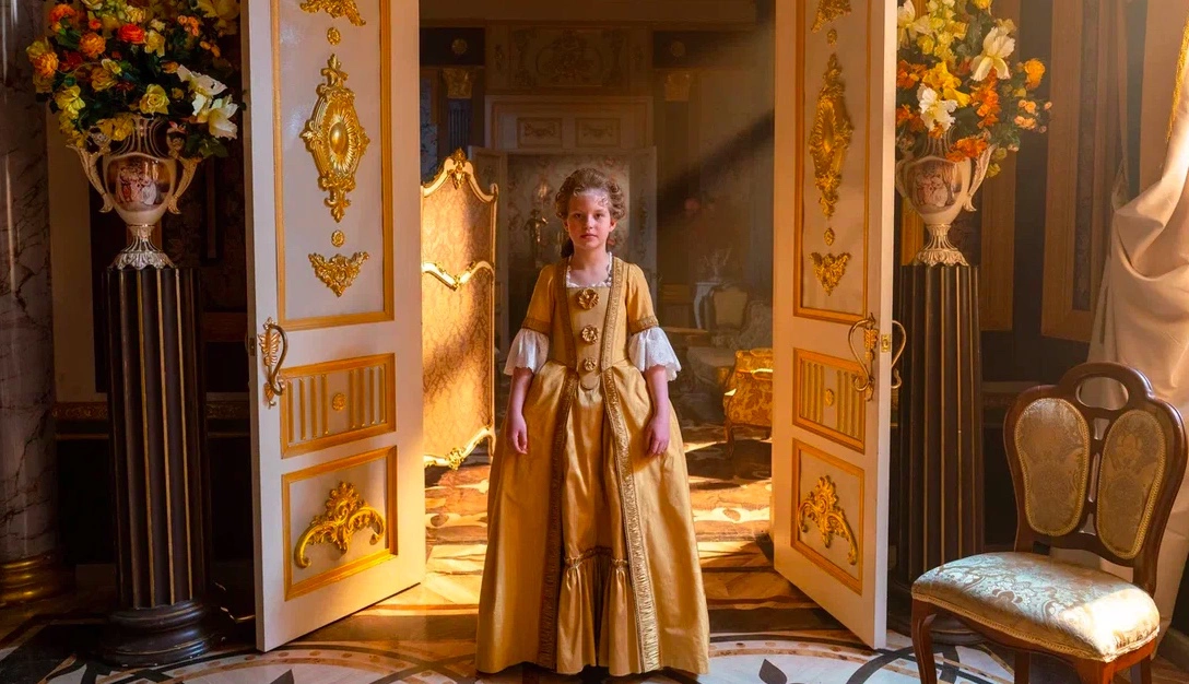 <p>Мария Пересильд в роли молодой Елизаветы. Кадр со съемок фильма «Императрицы»</p>