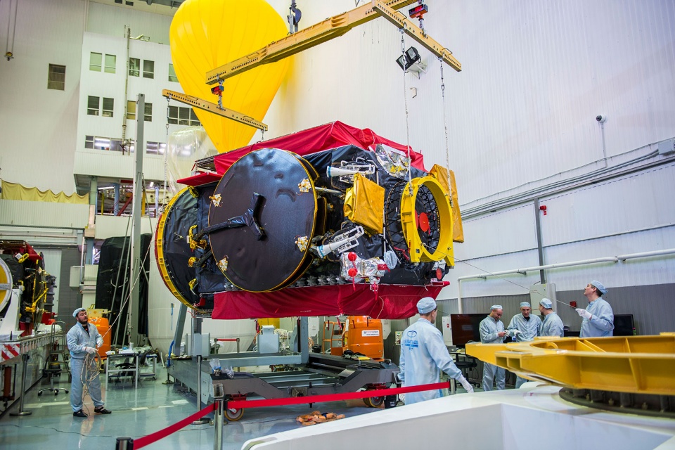 Космический аппарат «Экспресс-103» готовится к отправке на космодром