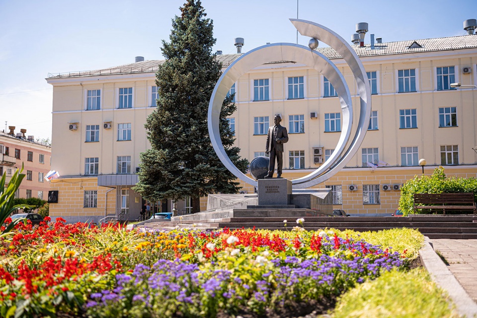 Главный корпус АО «РЕШЕТНЁВ»