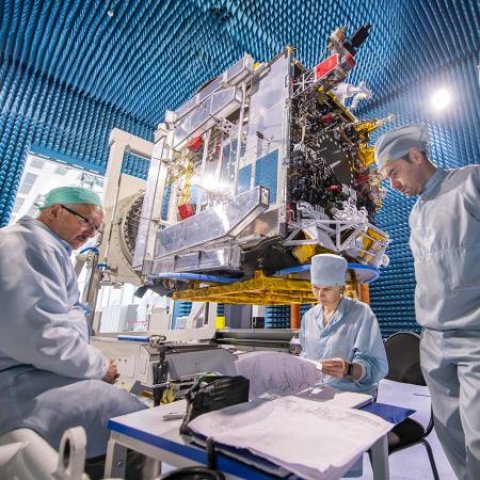 Подготовка к высокочастотным испытаниям спутника AngoSat-2