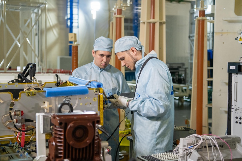 В новом ГОСТе описаны методики, подтверждённые результатами электрических испытаний космических аппаратов