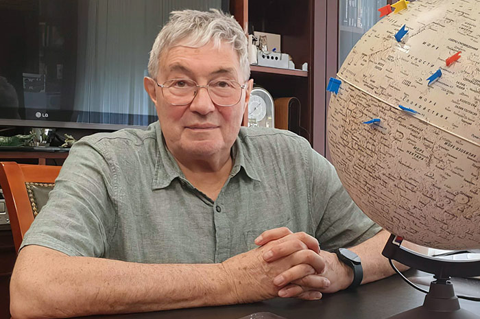 Научный руководитель Института космических исследований РАН: Луна - не место для прогулок