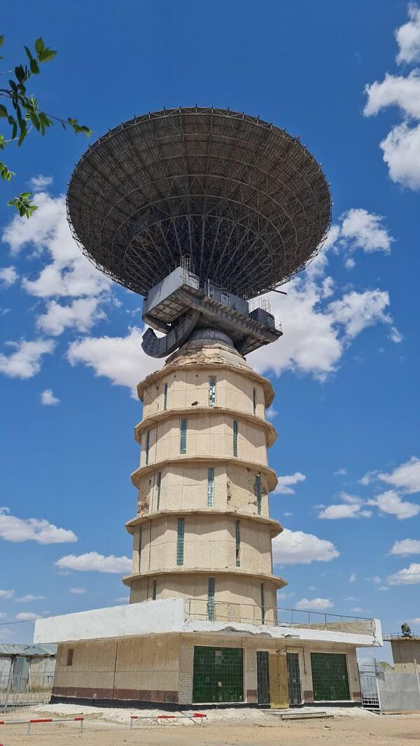Антенна-радар на Байконуре выглядит почти как старинный маяк - Sputnik Казахстан