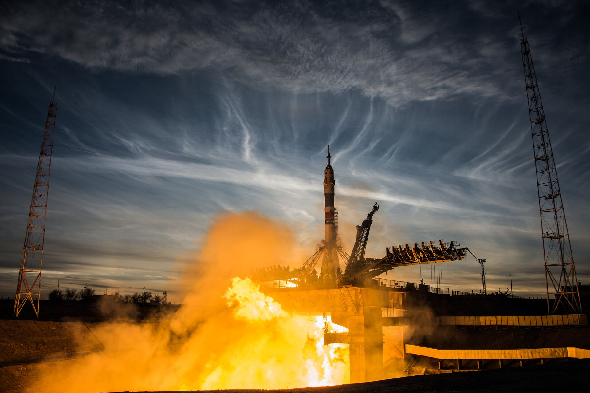 Старт ракеты-носителя Союз-ФГ с пилотируемым кораблем Союз МС-11 - Sputnik Казахстан, 1920, 25.06.2025