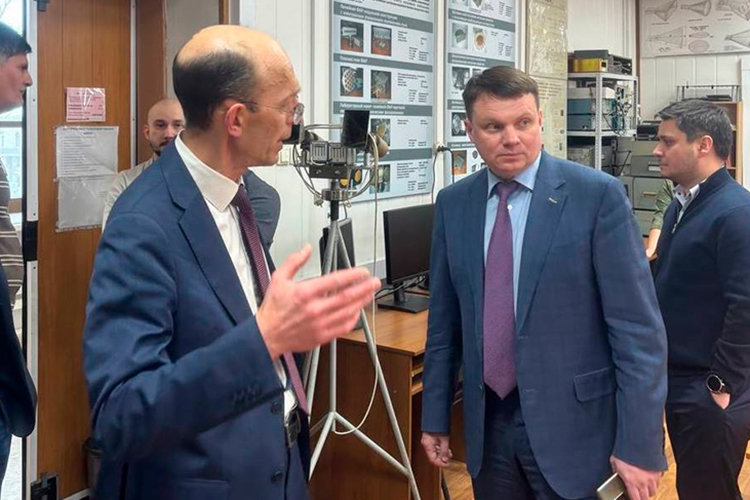 Кирилл Охоткин пока в процессе знакомства с КНИТУ-КАИ и промышленностью Татарстана