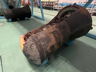 «Радуга» и возвращаемая баллистическая капсула неизвестного космического комплекса, Музей РКК «Энергия». Площадка имени В.Д. Вачнадзе