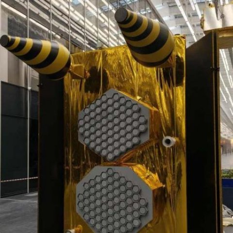 Макет спутника «Гонец-М1» в Национальном космическом центре в Москве